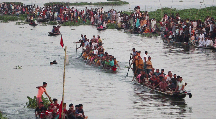 1697878849 666 ঐতিহ্যবাহী লাঠিখেলায় উচ্ছ্বসিত গ্রামবাসী Somoybulletin